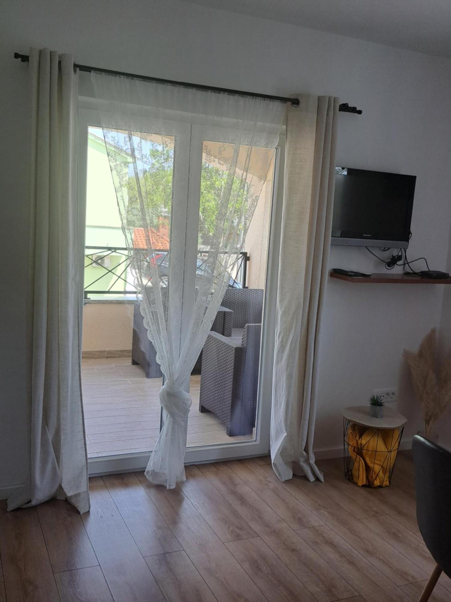 Appartamento Blue Harmony 2 Malinska Esterno foto