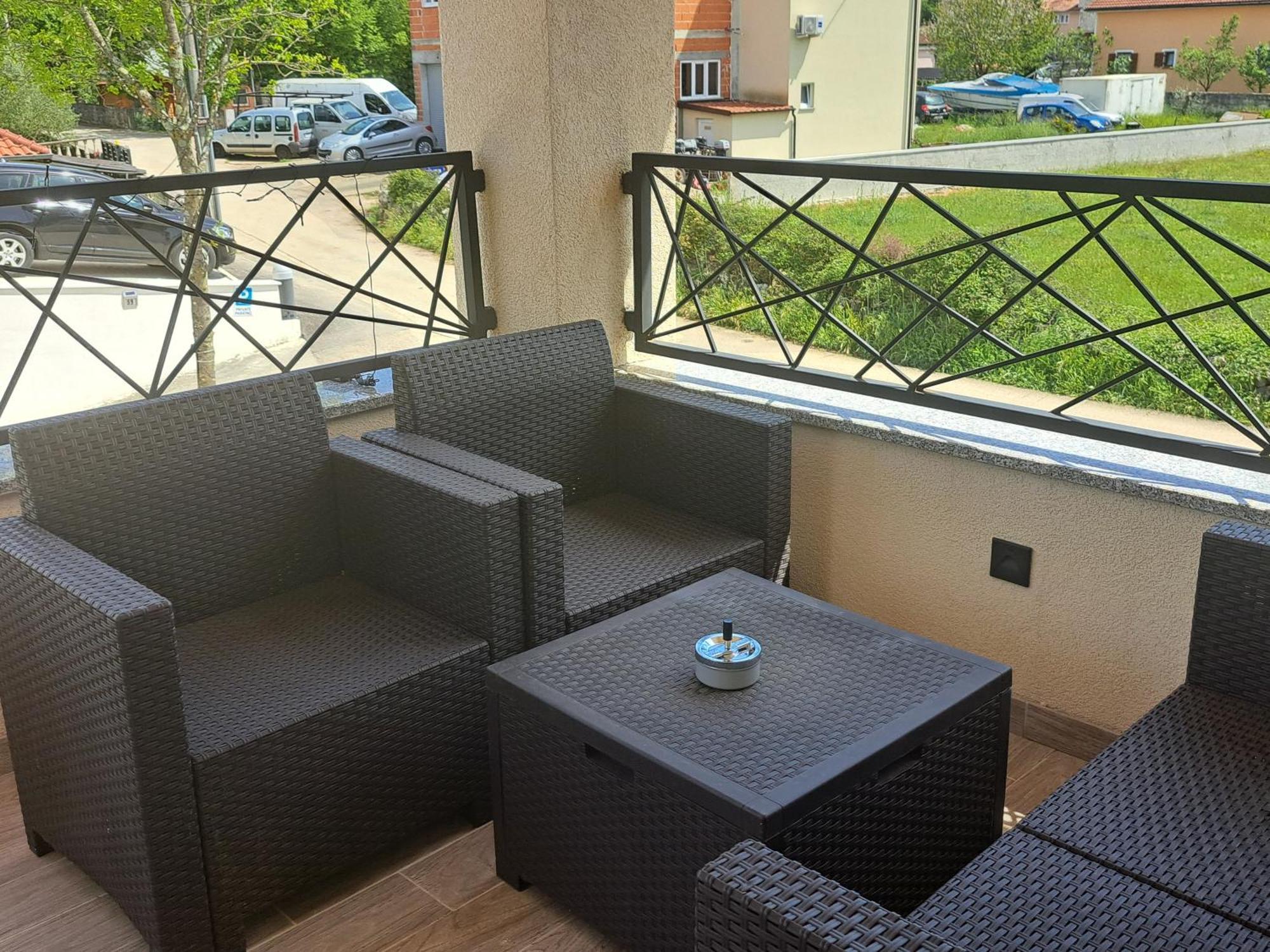 Appartamento Blue Harmony 2 Malinska Esterno foto